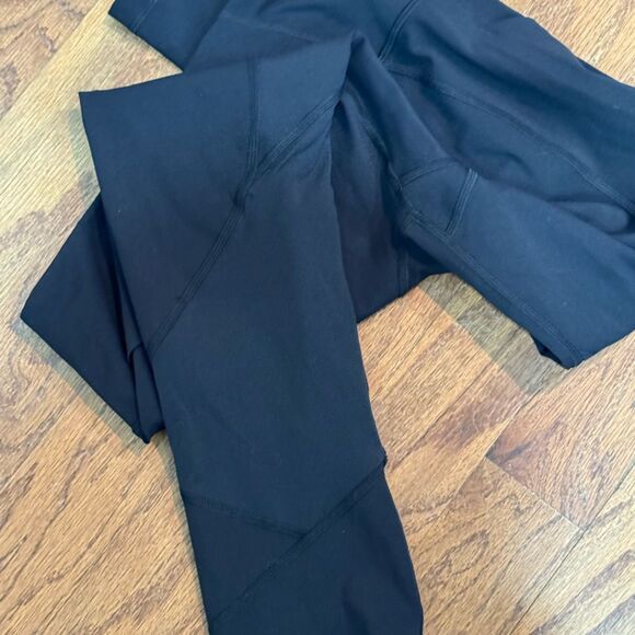 EUC Lululemon Pace Rival High-Rise Crop 22" Black sz 6 - Picture 8 of 8